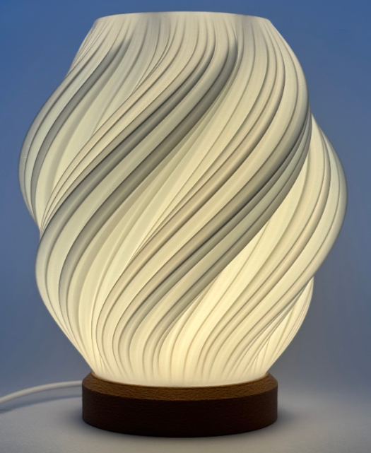Candeeiro de mesa Lumina — esfera em espiral impressa em 3D, acabamento branco
